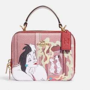 ❤️ New Disney X Coach Box Crossbody With Cruella Motif